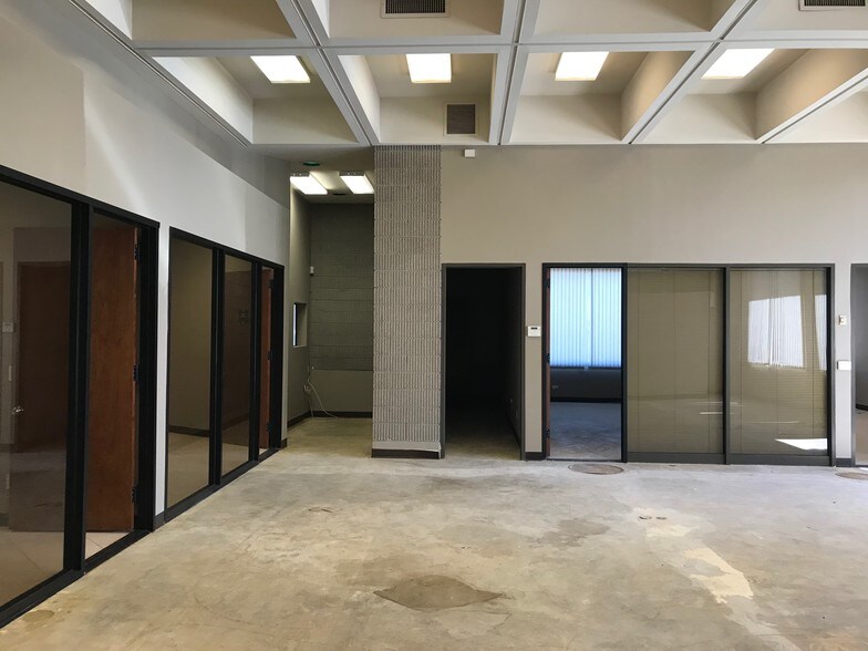More Photos Of 444 S Garey Ave, Pomona Office For Lease