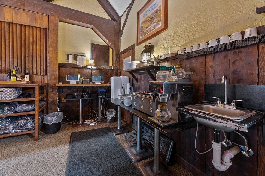 More Photos Of 1765 Superior St, Three Lakes General Retail For Sale