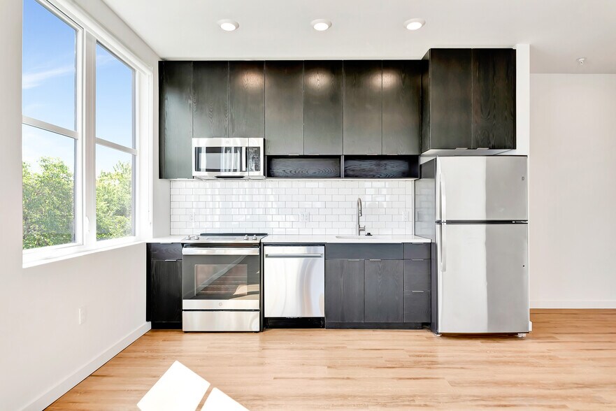 More Photos Of 4750 N Albina Ave, Portland Apartments For Sale
