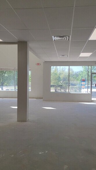 More Photos Of 1200 Dolfie Ln, Ennis Unknown For Lease