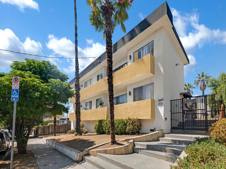 More Photos Of 5623 Meridian St, Los Angeles Apartments For Sale