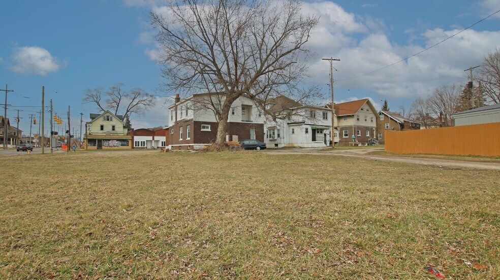 More Photos Of 800 Martin Luther King Ave, Flint Land For Sale