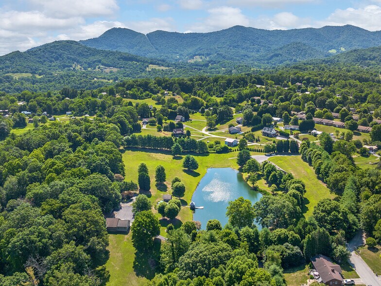 More Photos Of 355 Johnson Dr, Canton Specialty For Sale