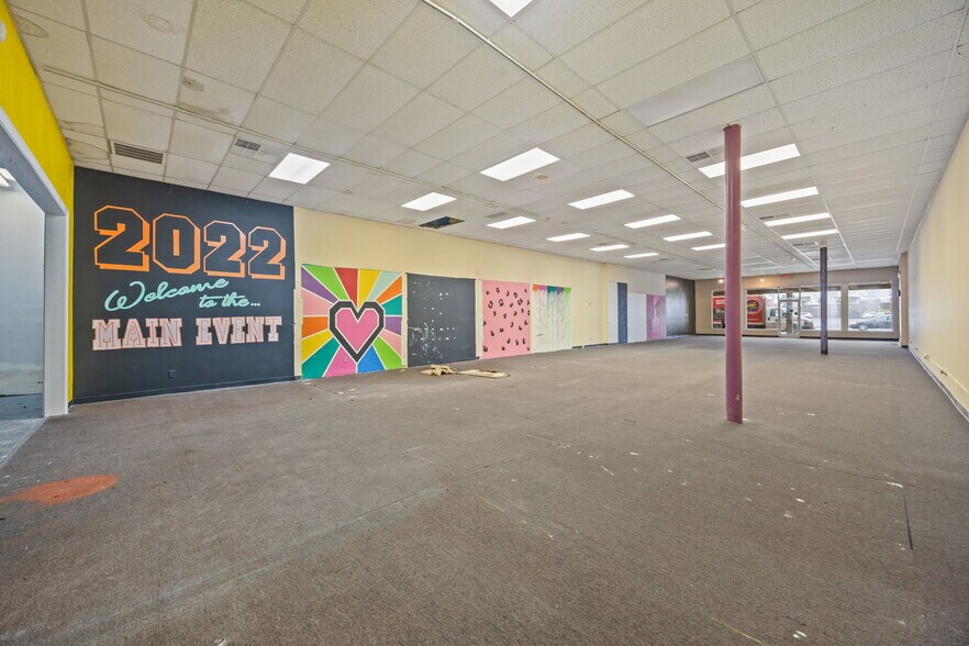 More Photos Of 605-611 Greenville Blvd SW, Greenville Unknown For Lease