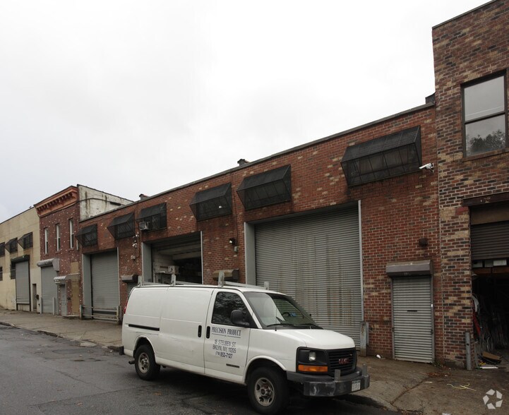 More Photos Of 16 Steuben St, Brooklyn Warehouse For Lease