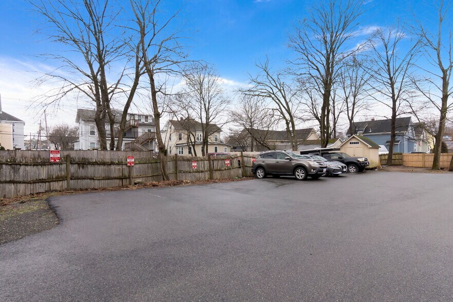 More Photos Of 58 Central St, Ipswich Storefront Retail Residential For Sale