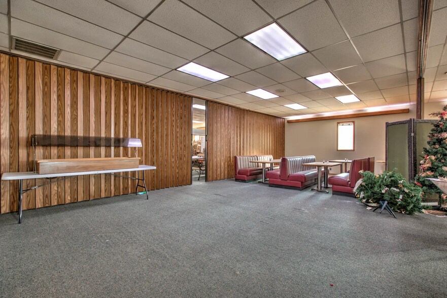 More Photos Of 334 S 600 W, Heyburn Restaurant For Lease