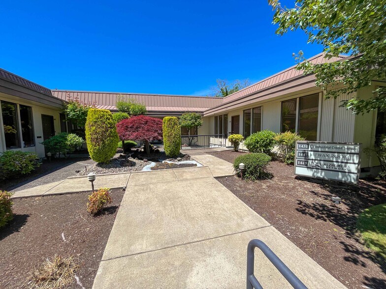 Primary Photo Of 1431-1449 Liberty St, Salem Office For Lease