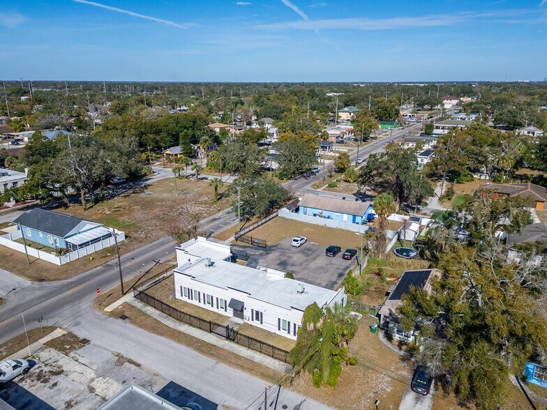 More Photos Of 3411 N 29th St, Tampa Office For Sale