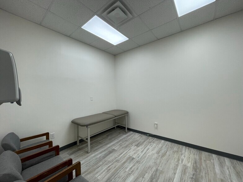 More Photos Of 7601 W Sam Houston S, Houston Storefront For Sale