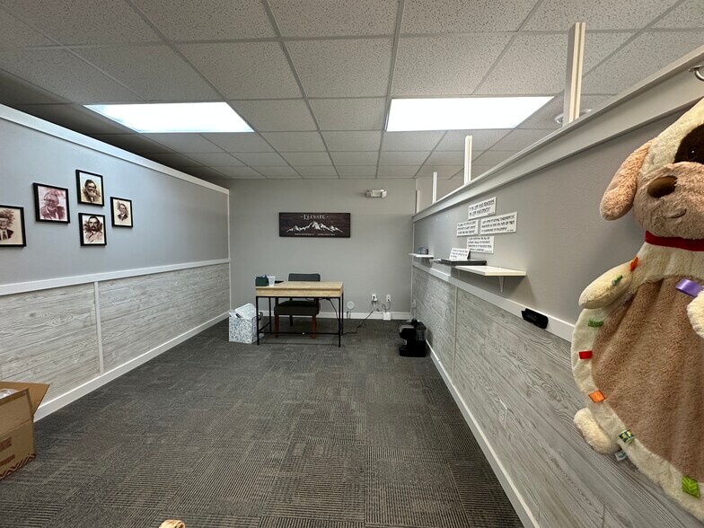 More Photos Of 207 Scott Ct, Iowa City Storefront Retail Residential For Sale