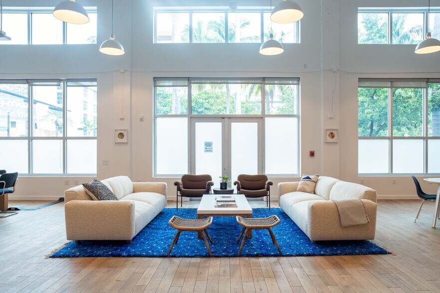 More Photos Of 429 Lenox Ave, Miami Beach Office For Lease