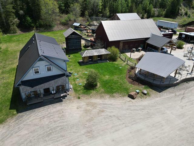 More Photos Of 44 Belden Hill Rd, East Burke Restaurant For Sale