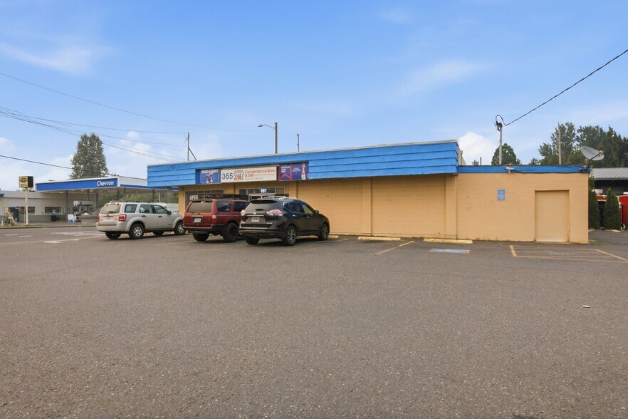 More Photos Of , Fairview General Retail For Sale