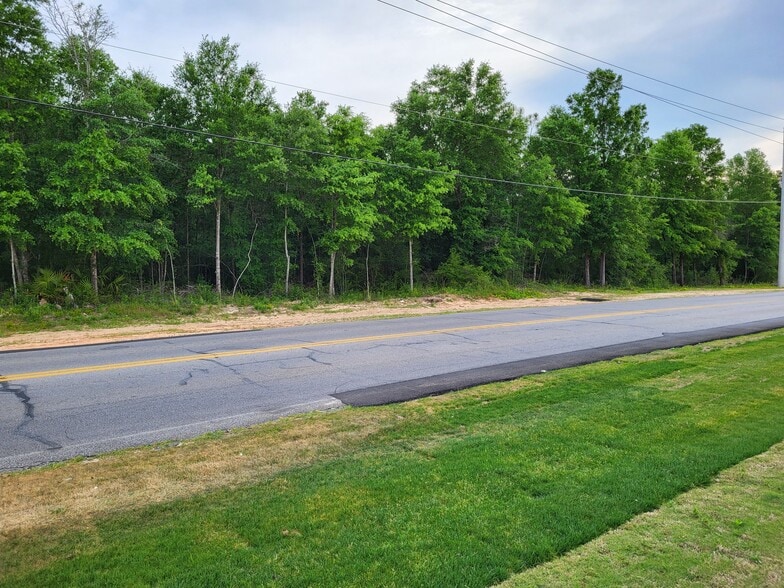 More Photos Of 301 E Redstone Ave, Crestview Land For Sale