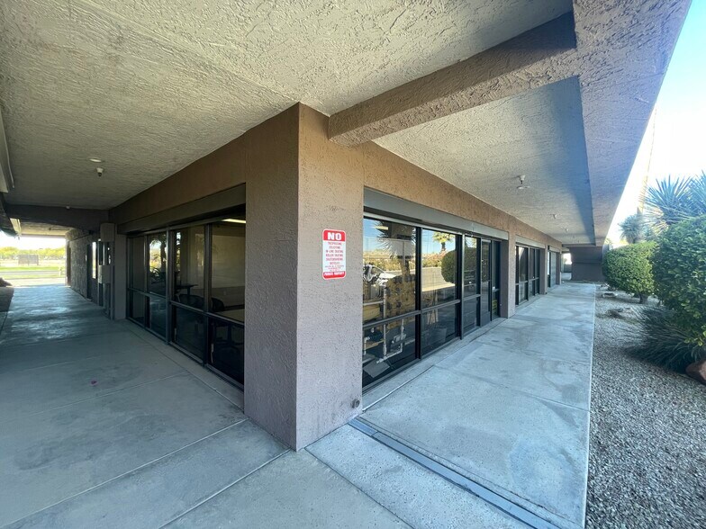 More Photos Of 15600-15650 N Black Canyon Hwy, Phoenix Office For Lease