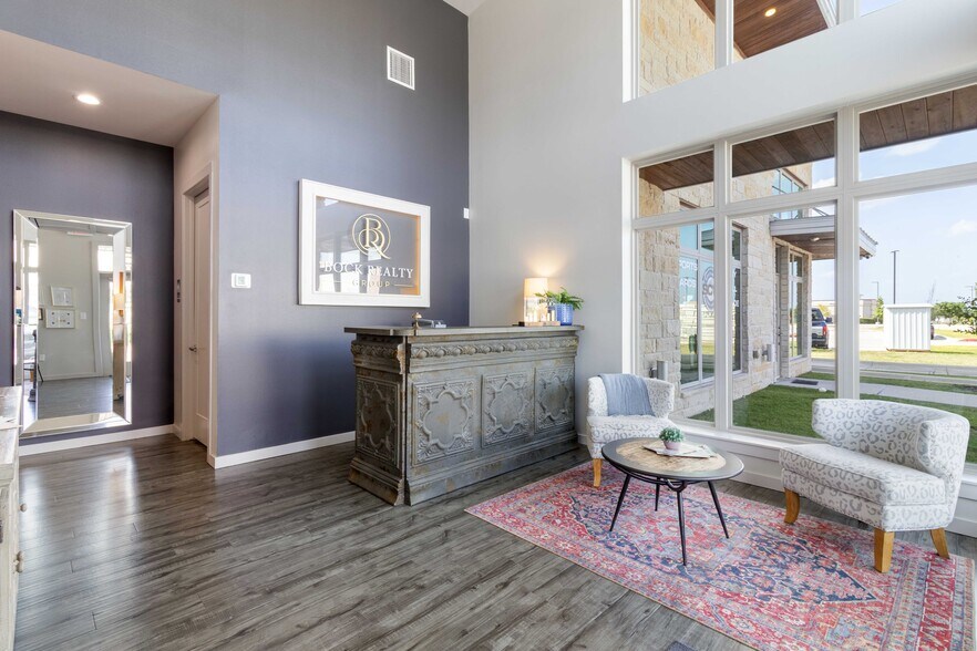 More Photos Of 4438 Highway 6 S, College Station Office For Sale