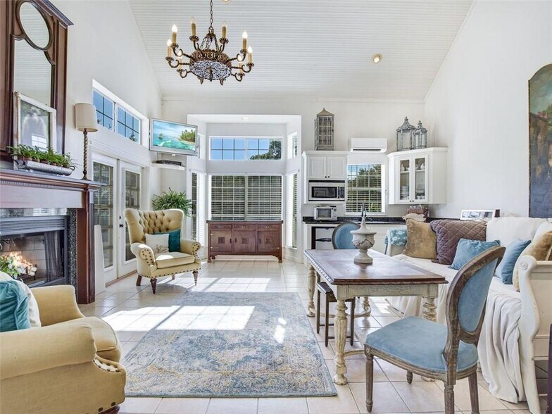 More Photos Of 251 Circle Dr, Wimberley Hospitality For Sale