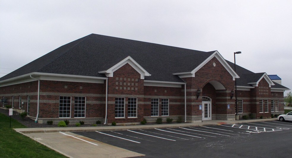 More Photos Of 6700 Keaton Corporate Pky, O'Fallon Medical For Lease