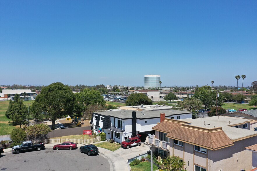 More Photos Of 17374 Dairyview cir, Huntington Beach Multifamily For Sale