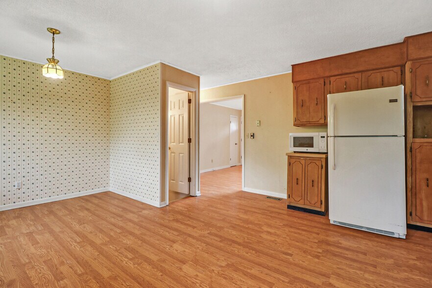More Photos Of 148 Porter Ln, Spring City Specialty For Sale