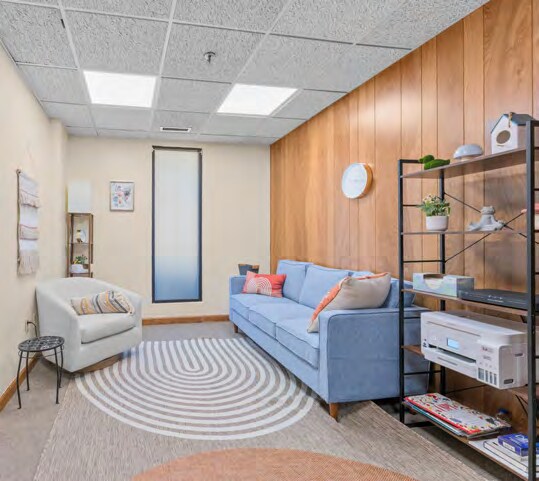 More Photos Of 20 Scotland Blvd, Bridgewater Warehouse For Lease