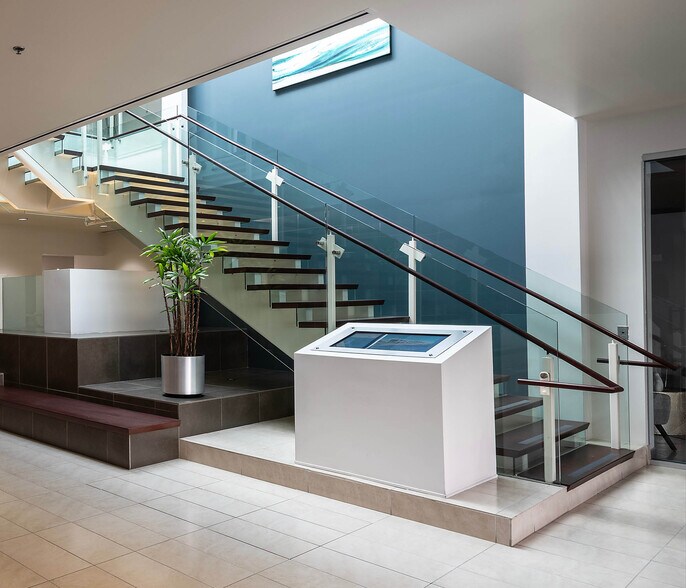 More Photos Of 8665 E Hartford Dr, Scottsdale Medical For Sale