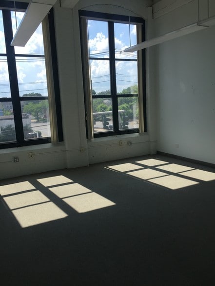 More Photos Of 134 Thurbers Ave, Providence Medical For Lease