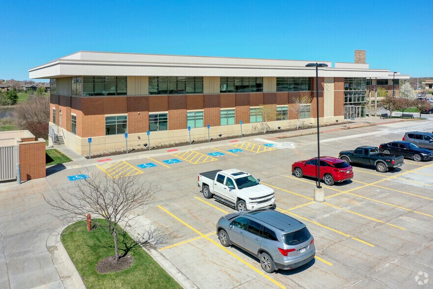 More Photos Of 17110 Marcy St, Omaha Office For Sale