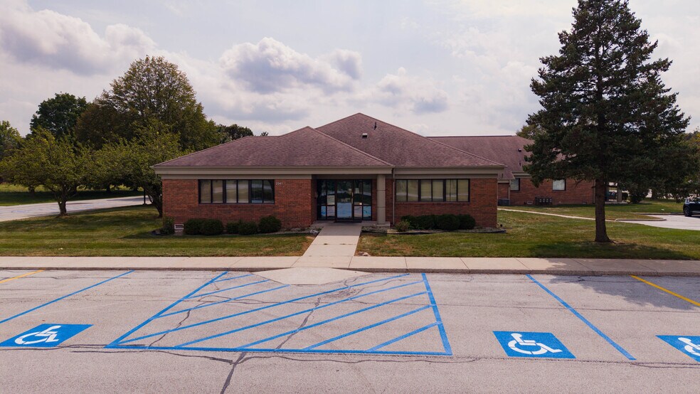 More Photos Of 2341 W Lincoln Rd, Kokomo Healthcare For Sale
