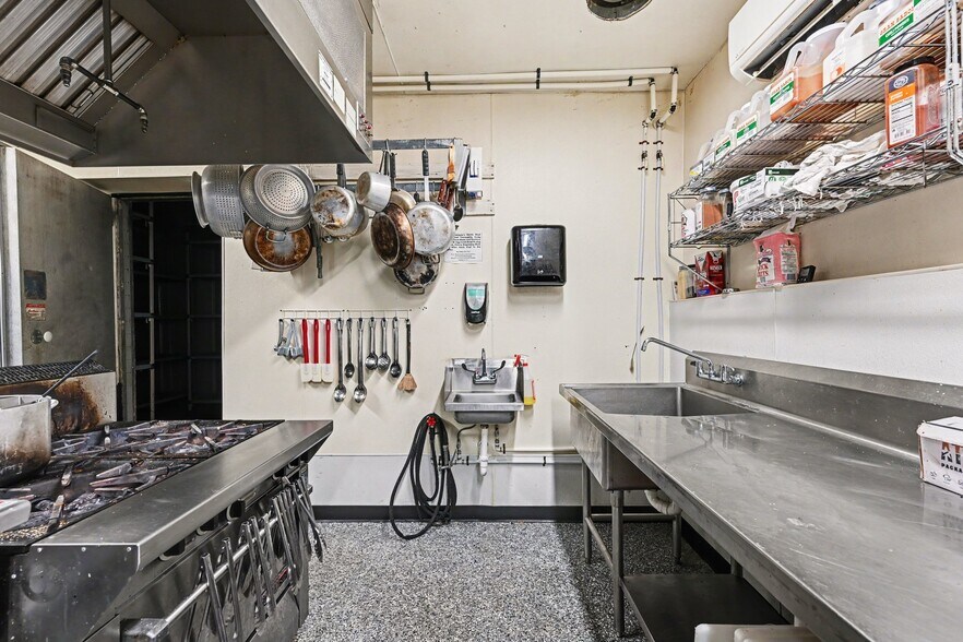 More Photos Of 115 N Main St, Faith Restaurant For Sale