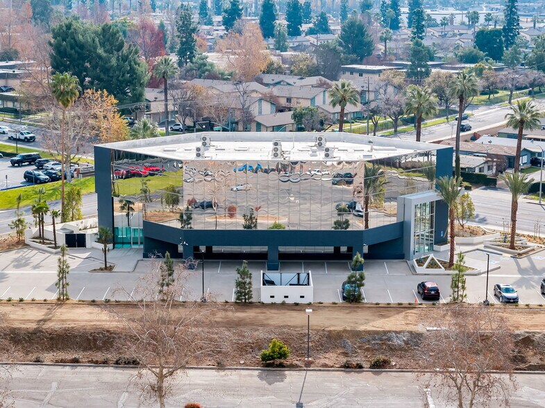 More Photos Of 1533 Spruce St, Riverside Office For Lease