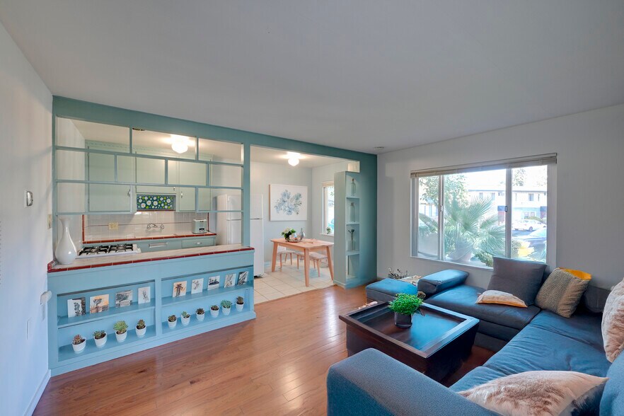 More Photos Of 110 Ruth Ct, Sacramento Apartments For Sale