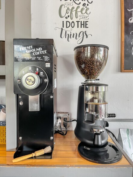 More Photos Of 100 W 4th St, Hobart Restaurant For Sale