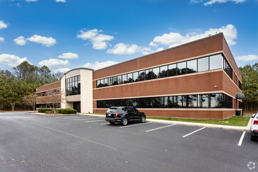 More Photos Of 1200 Premier Dr, Chattanooga Loft Creative Space For Lease