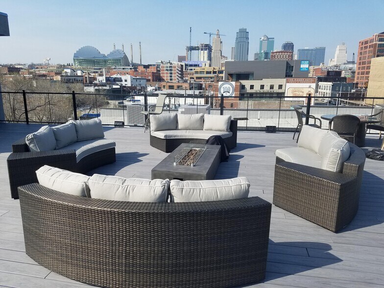 More Photos Of 2018 Main St, Kansas City Loft Creative Space For Sale
