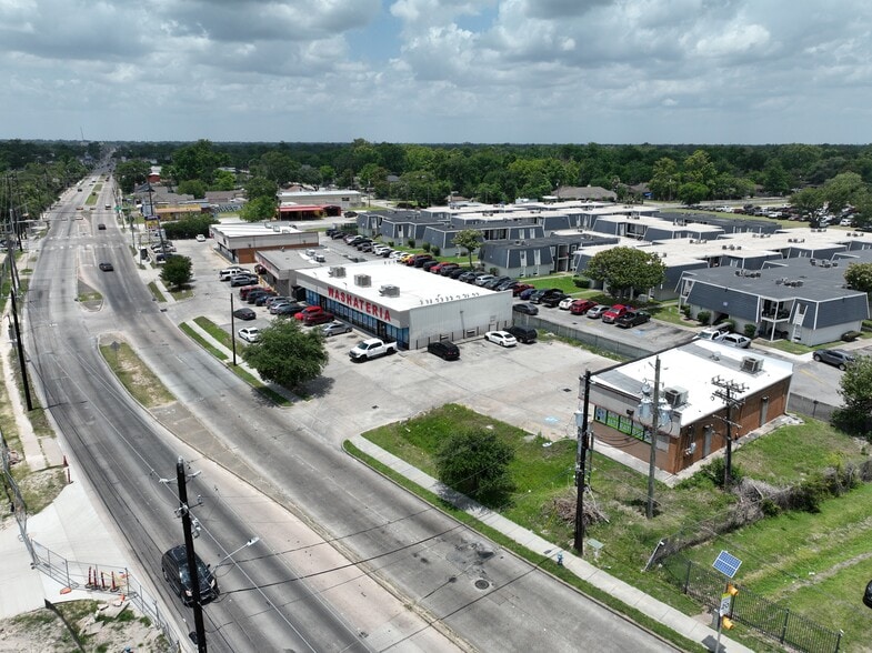 More Photos Of 319 Tidwell Rd, Houston Freestanding For Sale