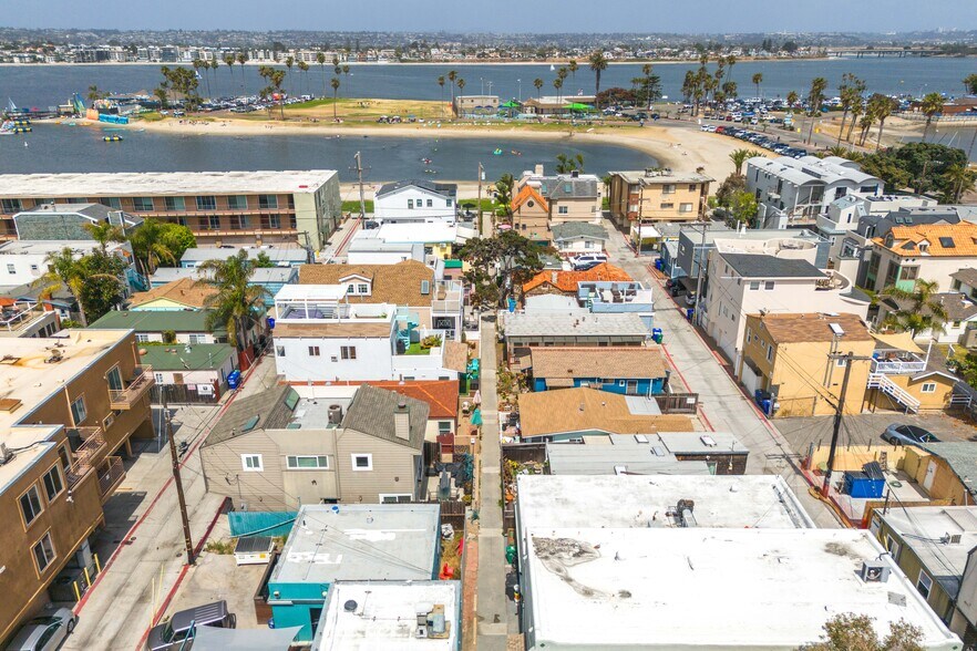 More Photos Of 830-832 Pismo Ct, San Diego Apartments For Sale