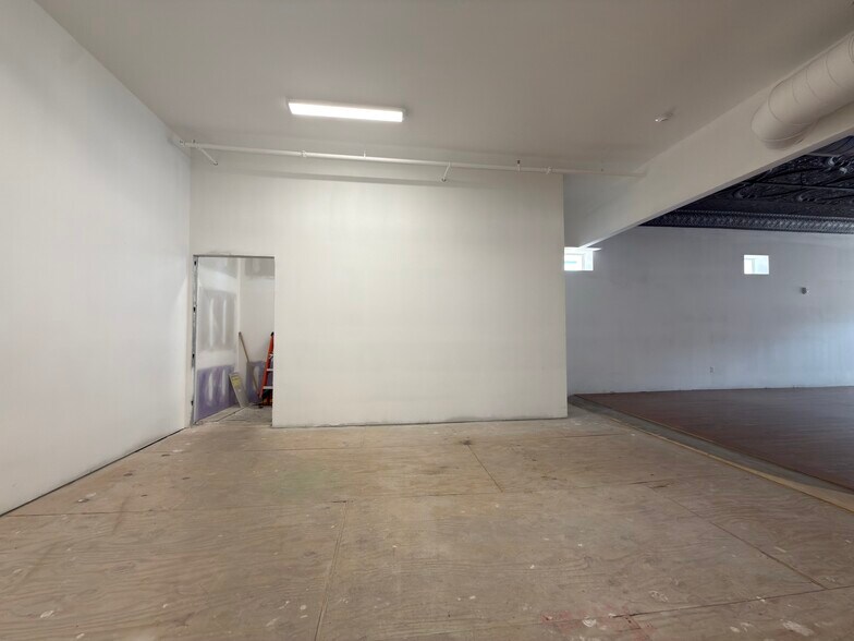 More Photos Of 41 South St, Glens Falls Storefront Retail Residential For Lease