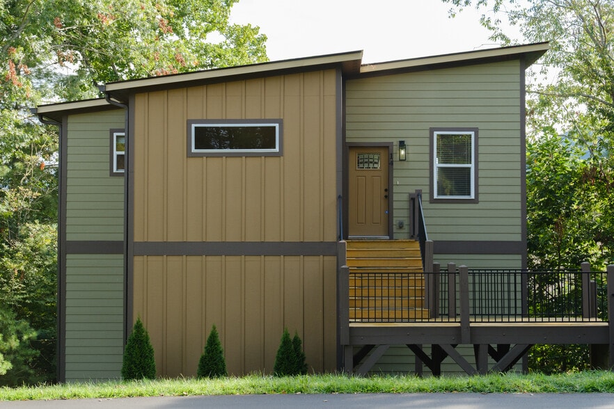 Primary Photo Of 14 Red Maple Dr, Weaverville Multifamily For Sale