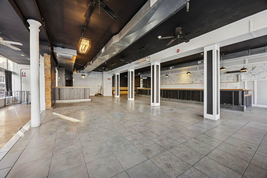 More Photos Of 118-122 Market St, Philadelphia Apartments For Lease