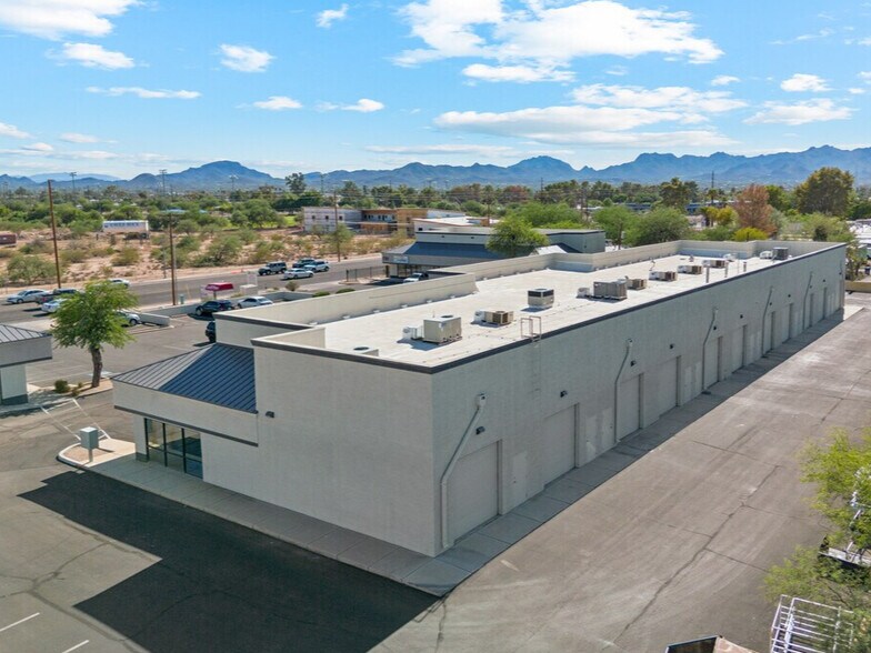 More Photos Of 700 W Prince Rd, Tucson General Retail For Sale