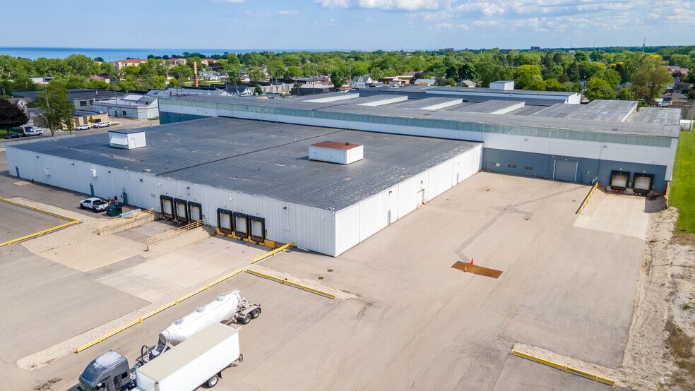 More Photos Of 3122 14th Ave, Kenosha Warehouse For Lease