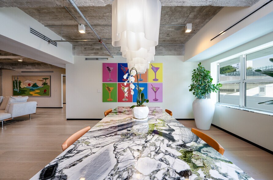 More Photos Of 605 lincoln Rd, Miami Beach Office Residential For Lease