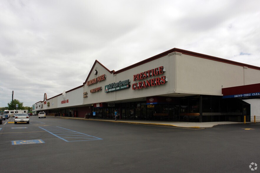 More Photos Of 314 Merchants Dr, Knoxville General Retail For Sale