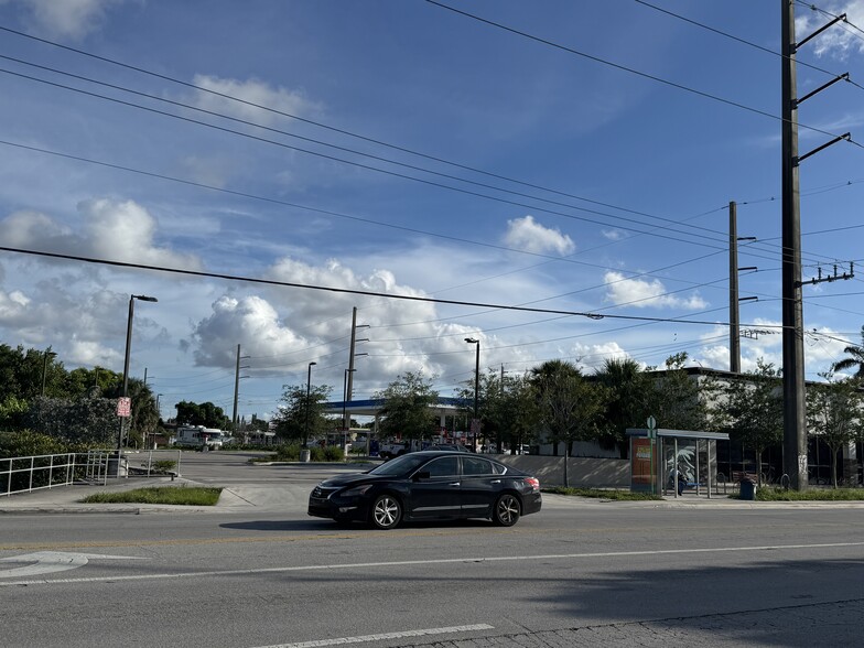 More Photos Of 1605 NW 95th St, Miami Freestanding For Sale