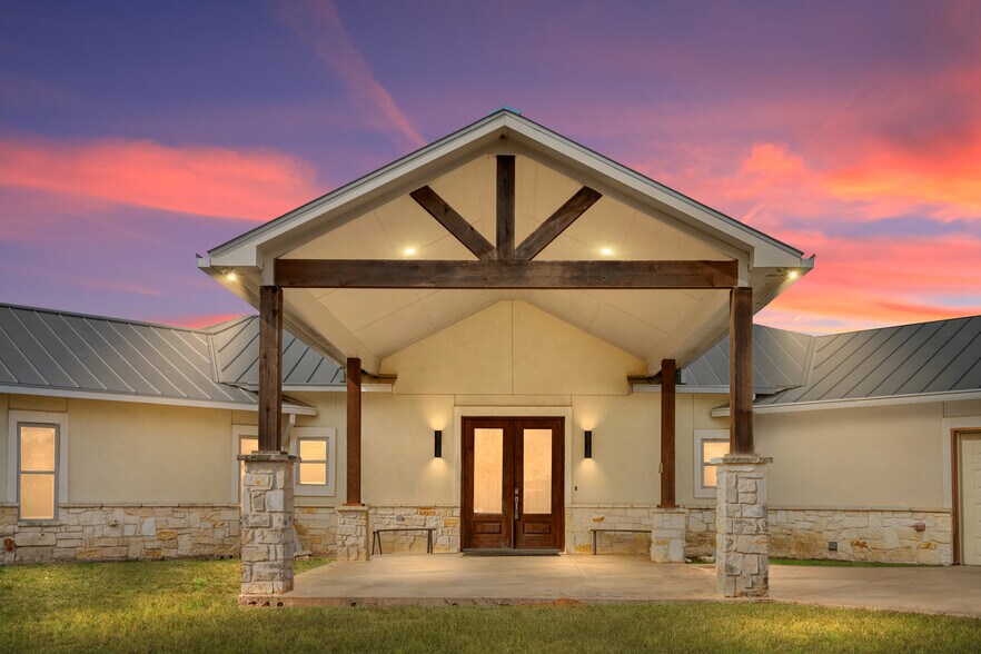 More Photos Of 145 State Loop 92, La Grange Specialty For Sale