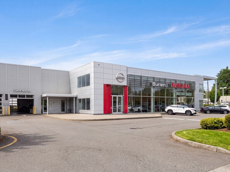More Photos Of 16042 1st Ave S, Burien Auto Dealership For Sale