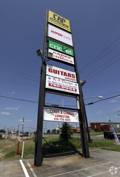 More Photos Of 1211 Loop 336 Hwy, Conroe Unknown For Lease