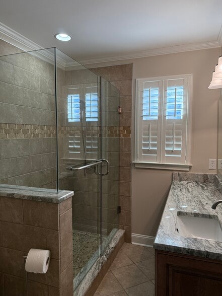 More Photos Of 3814 Summer Ave, Memphis Freestanding For Lease
